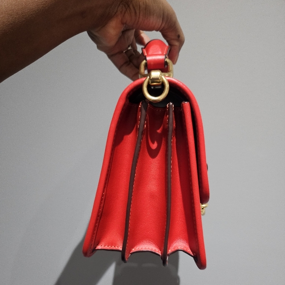 Coach hero bag in sport red - Picture 5 of 6